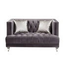 Loveseat w/2 Pillows